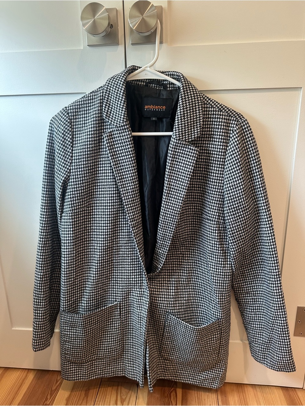 Ambiance Outerwear Houndstooth Blazer - Black & White